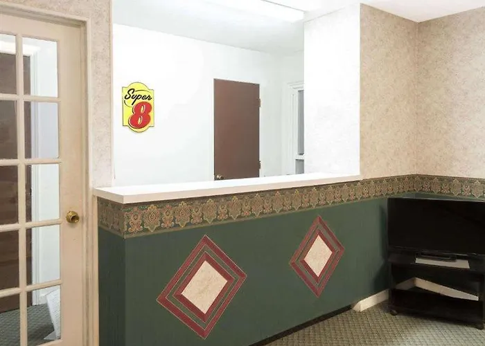 Hotel Super 8 By Wyndham Il 2*