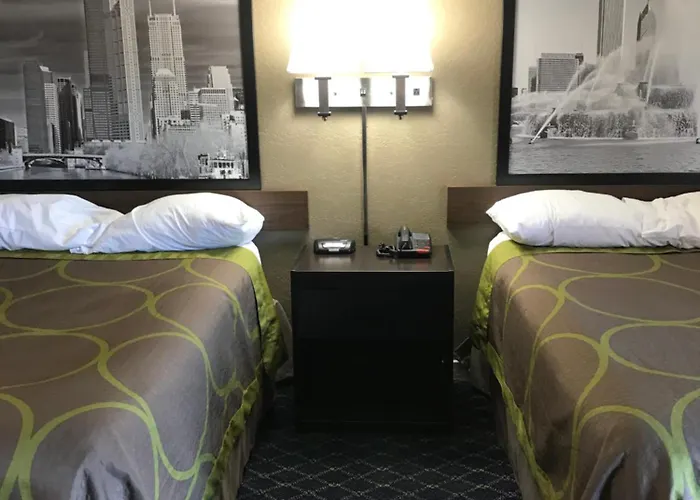 Super 8 By Wyndham Il