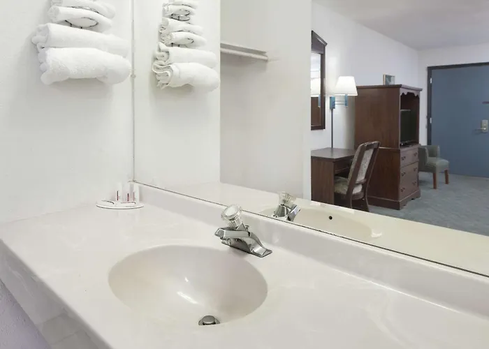 Hotel Super 8 By Wyndham Il 2*