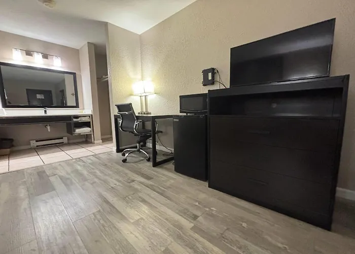 Super 8 By Wyndham Il