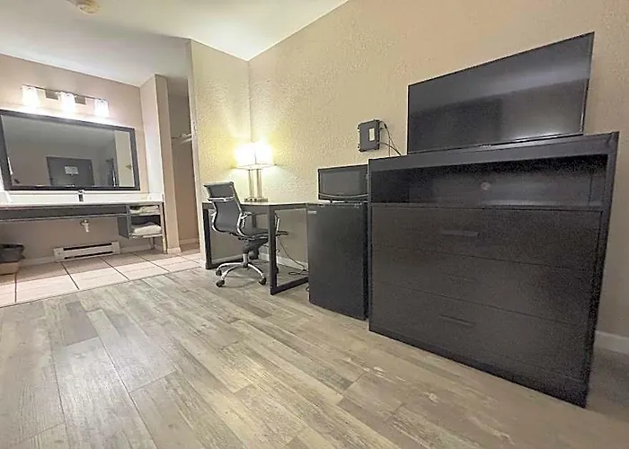 Super 8 By Wyndham Il Hotel 2*