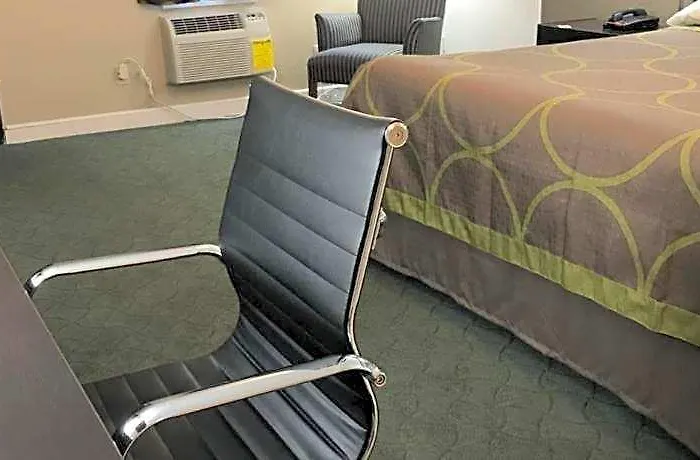 Super 8 By Wyndham Il Hotel 2*